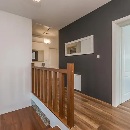 Teta Ana * Vrana (Zadar)