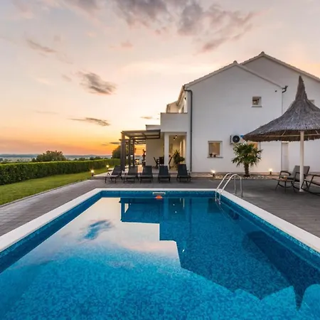 Teta Ana Vrana (Zadar)