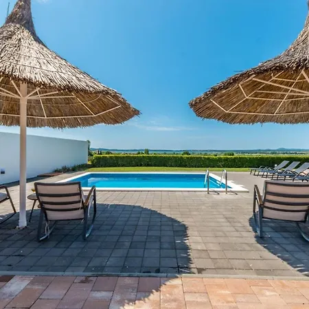 Teta Ana Villa